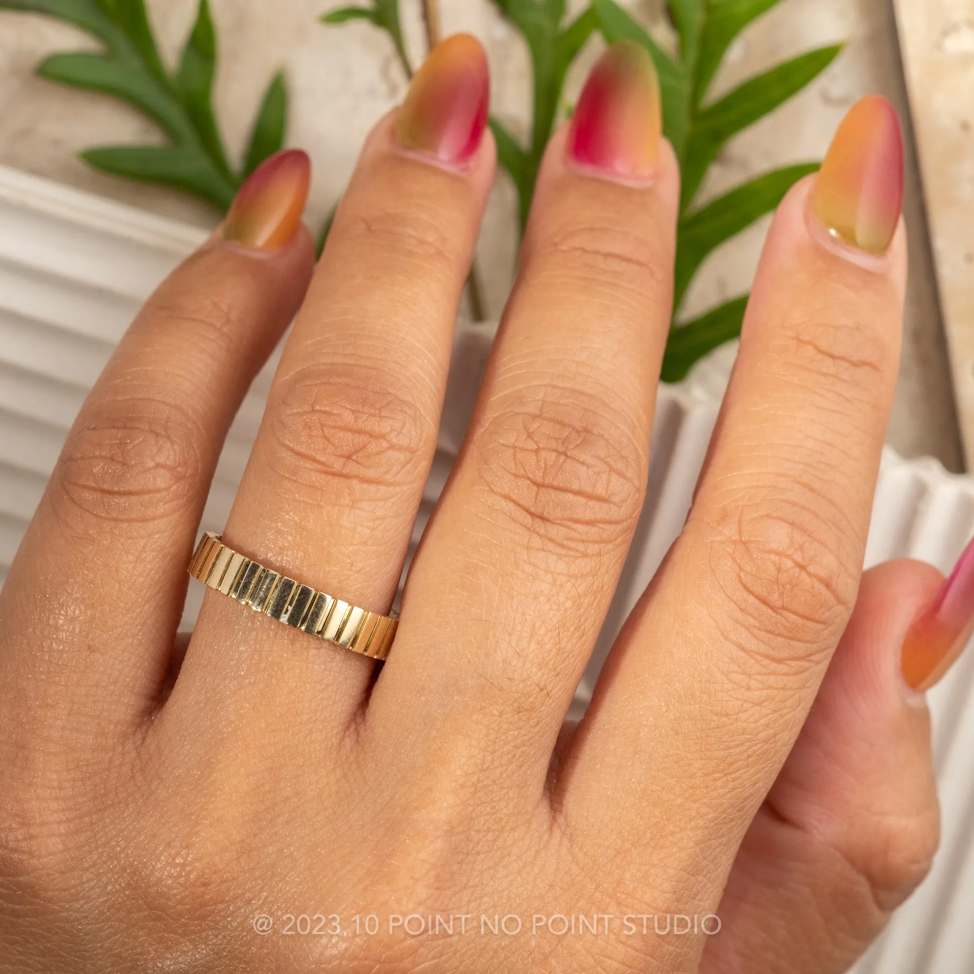4mm Comfort Fit Notched Wedding Ring, 14k Yellow Gold