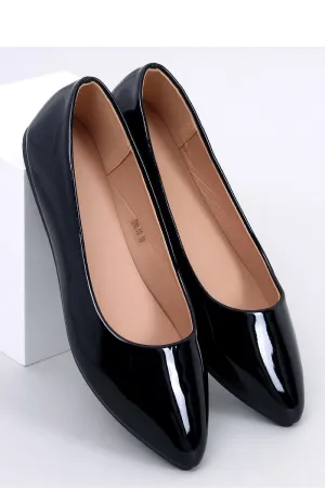 Ballet flats