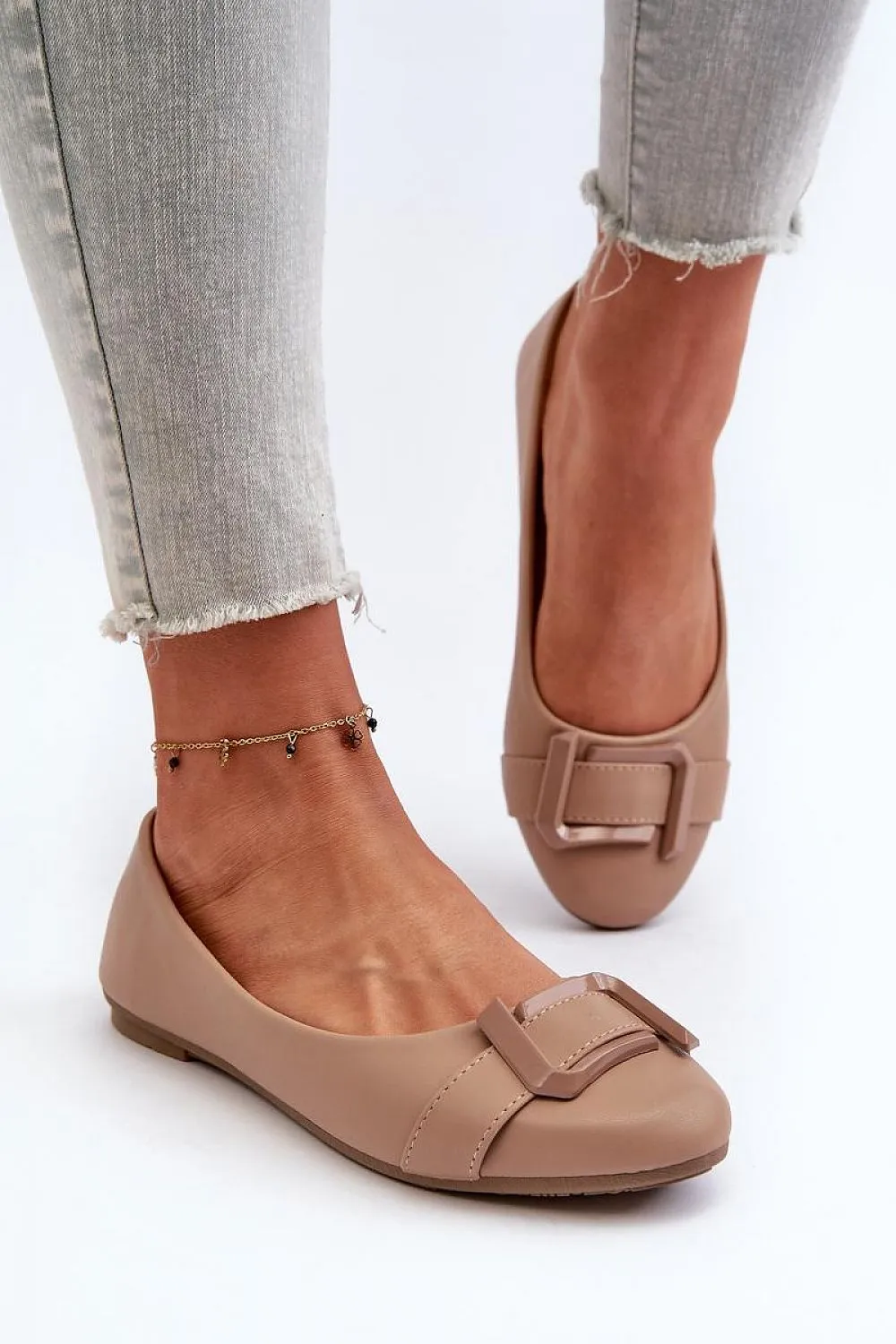Ballet flats