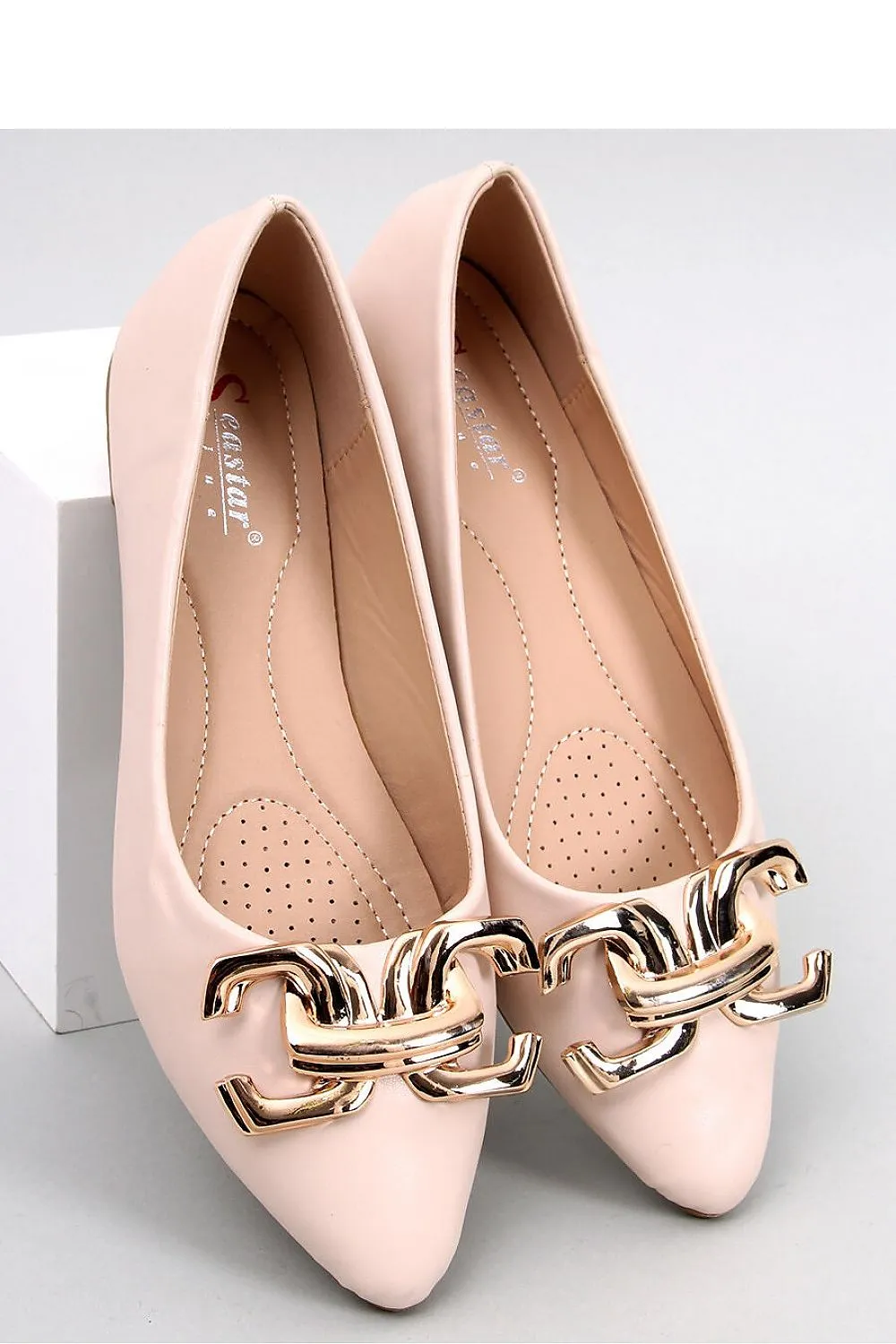 Ballet flats