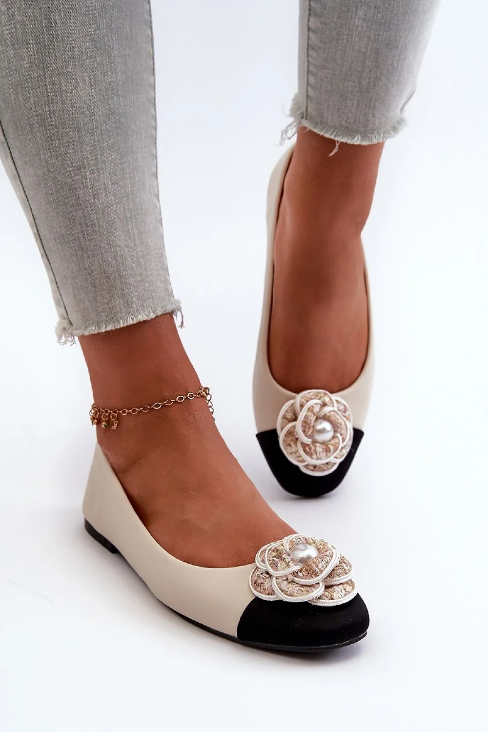 Ballet flats