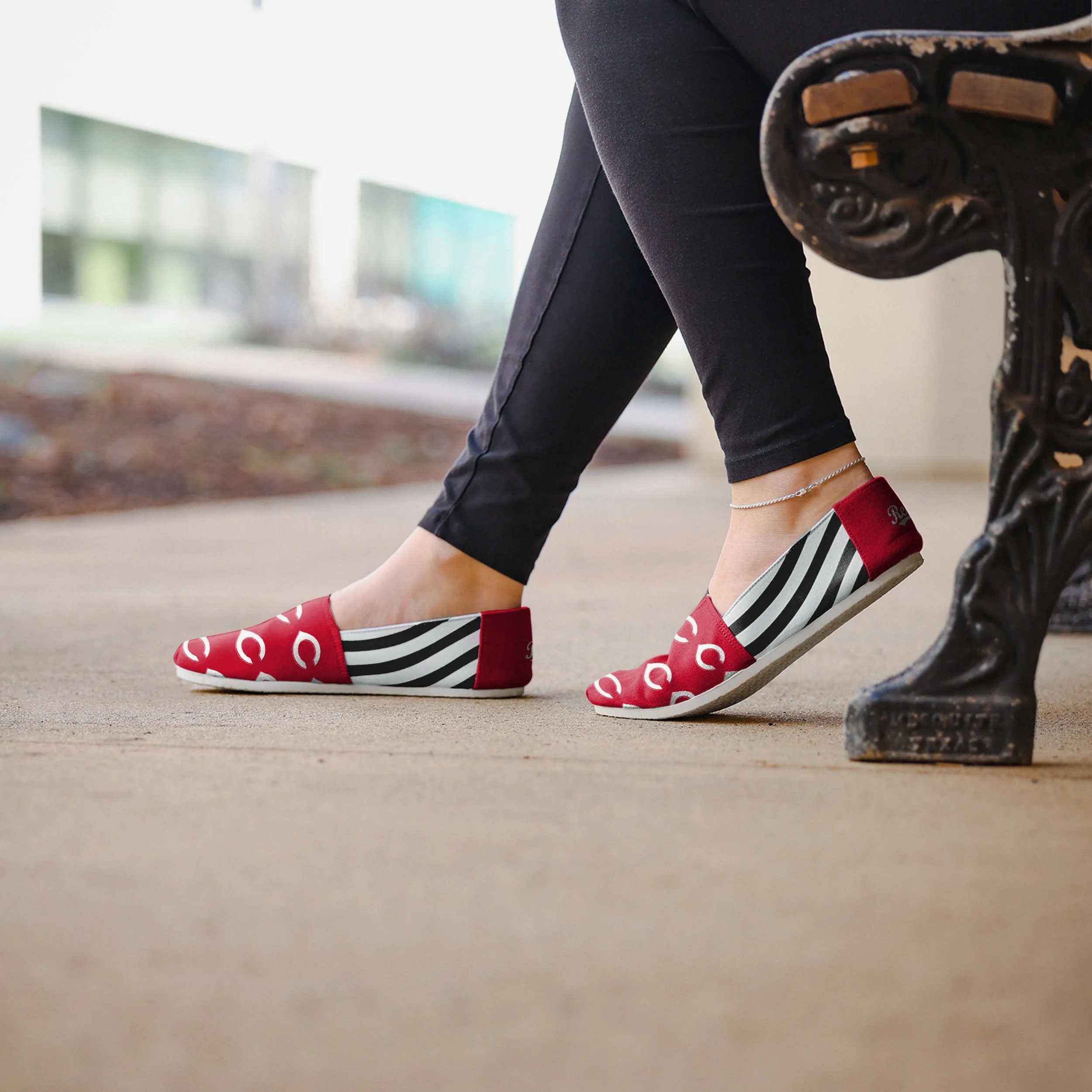 Cincinnati Reds Womens Stripe Canvas Shoe