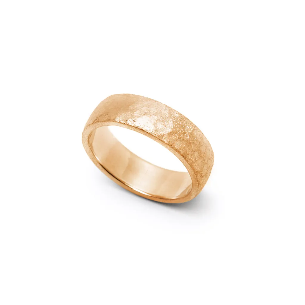 Hammered Comfort Fit Wedding Band