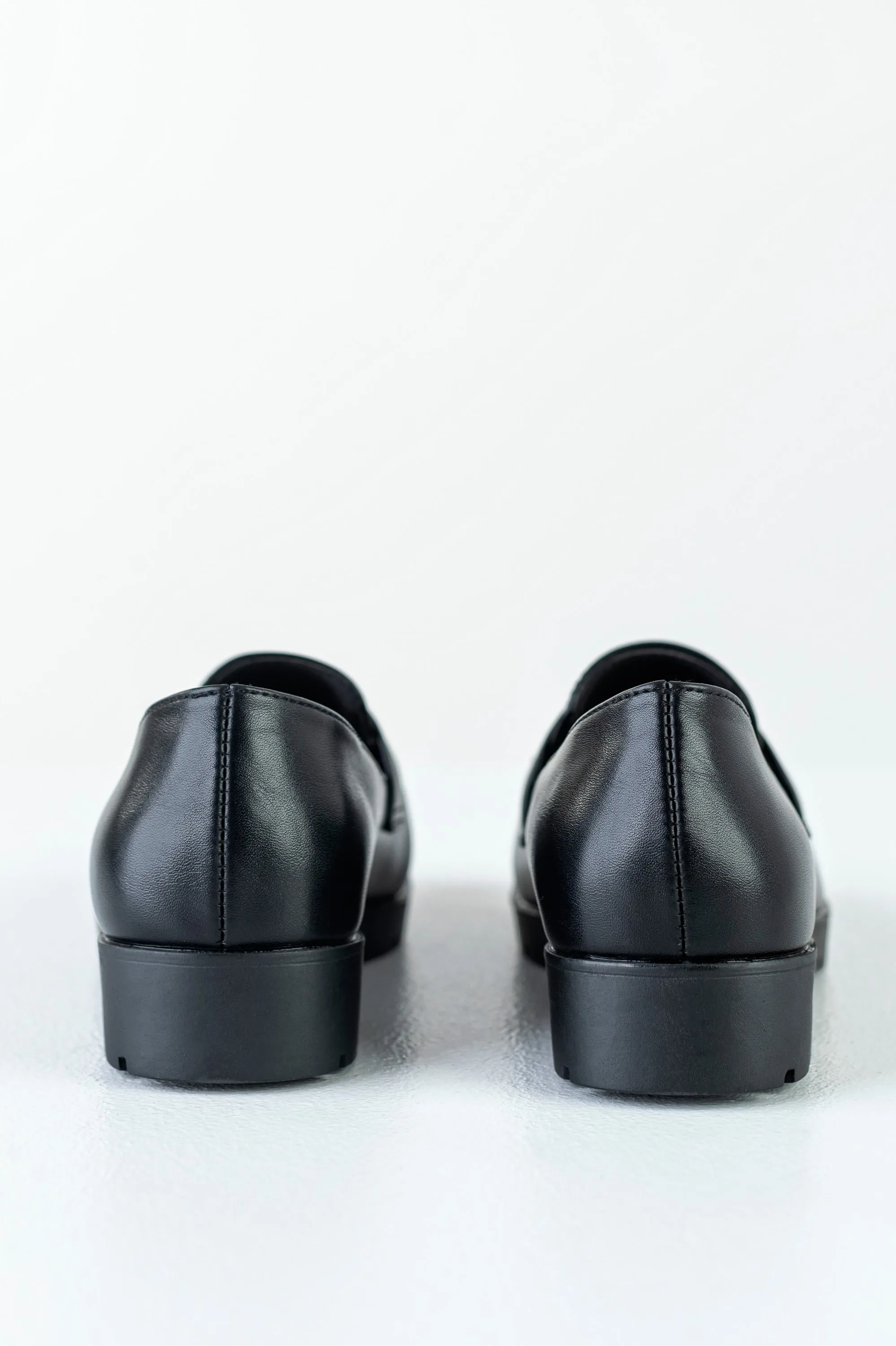 Loafers with fringe detail
