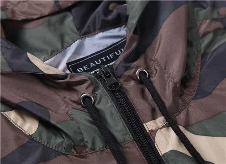 Men's  Hooded  Lightweight  Windbreaker