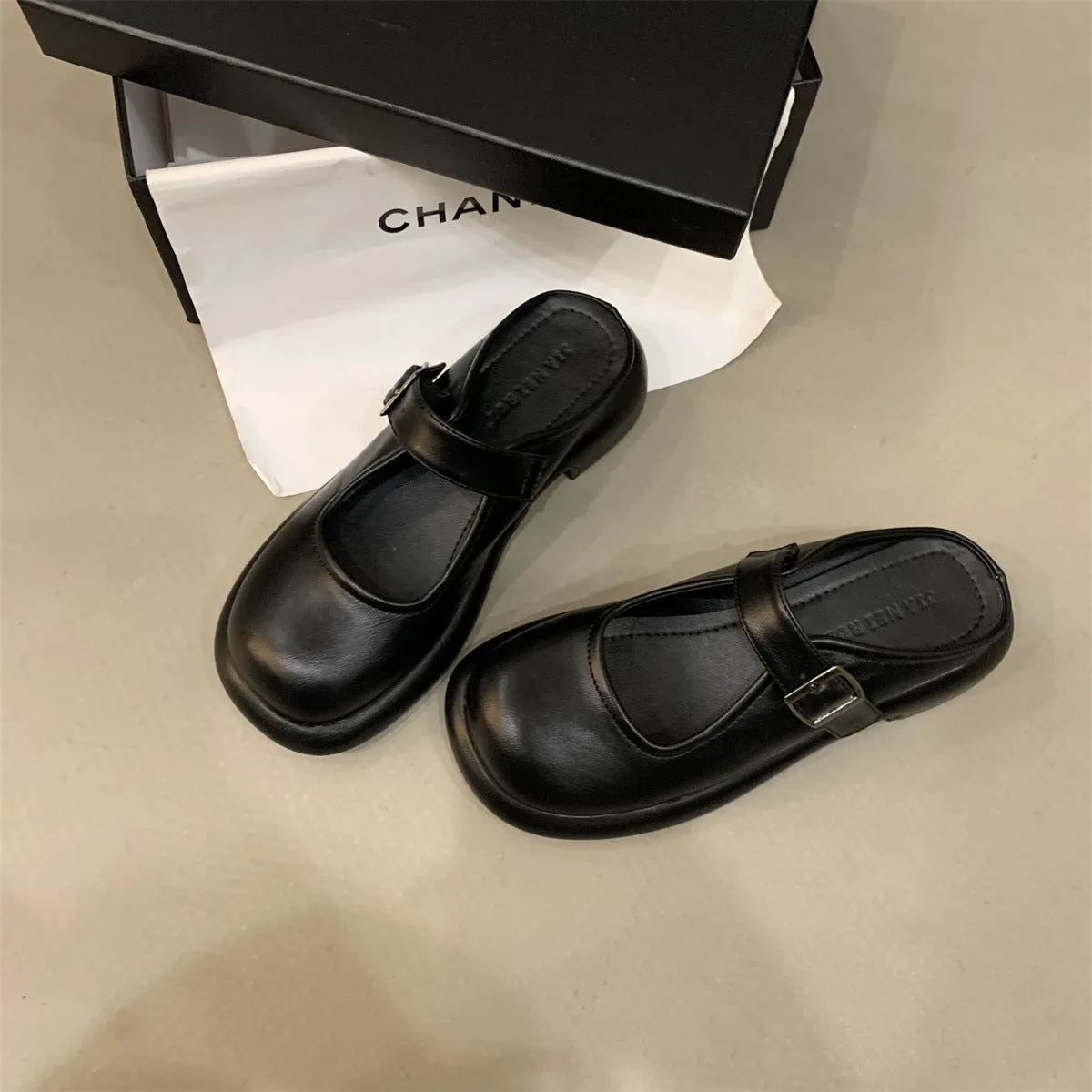 Retro Round Toe Thick Sole Thick Heel Slippers Women's Flat Shoes