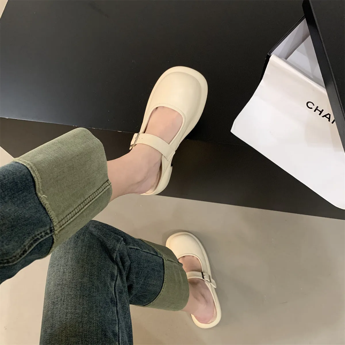 Retro Round Toe Thick Sole Thick Heel Slippers Women's Flat Shoes