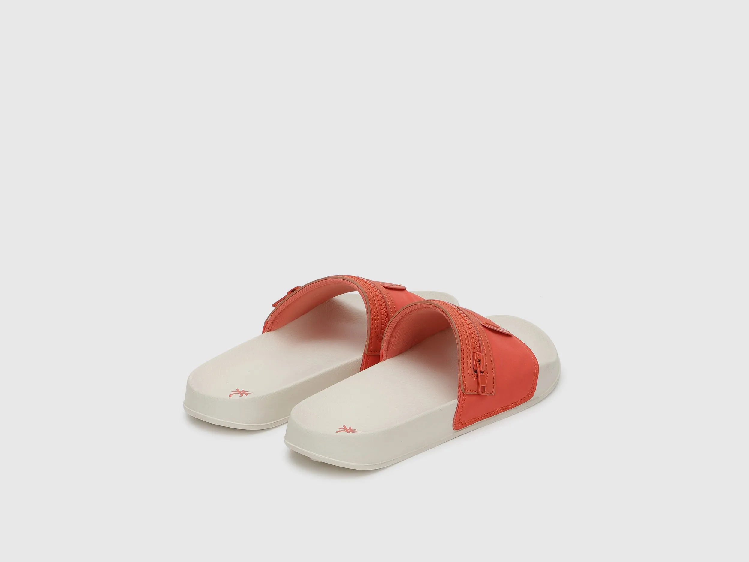 Solid Pattern Casual Slippers