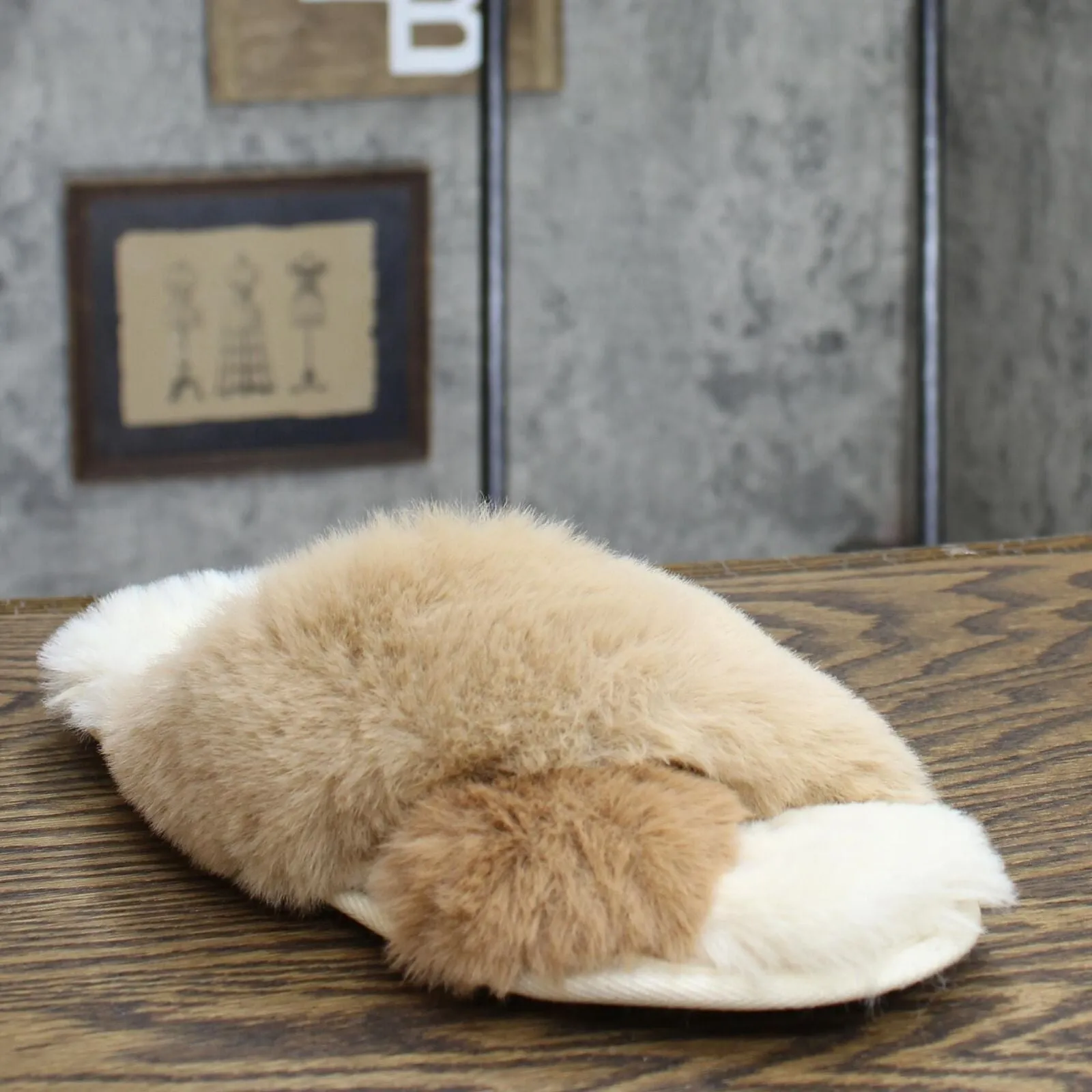 Stars Above Womens Paris Crossband Faux Fur Slippers Brown 7-8