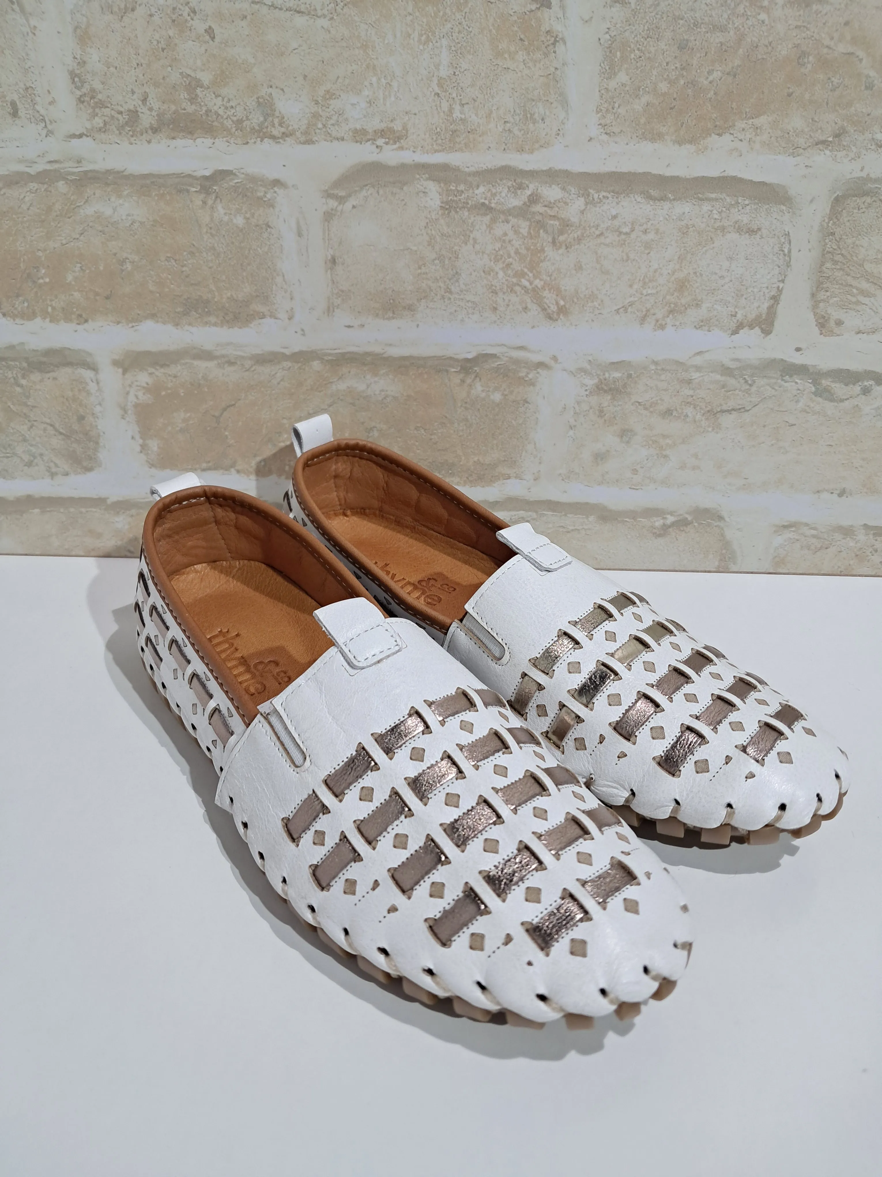 Totem White/Pewter by Thyme & Co